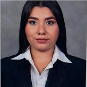 Profesora de lengua castellana y literatura con experiencia para niños y adultos en sus actividades de manera virtual